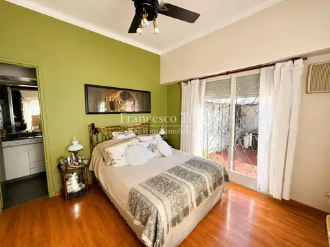 Casa 5 ambientes con 4 baños