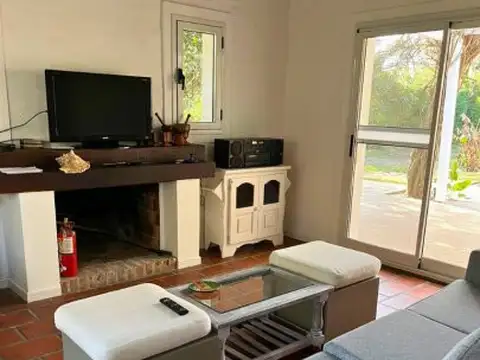 Casa en Alquiler de 3 dormitorios