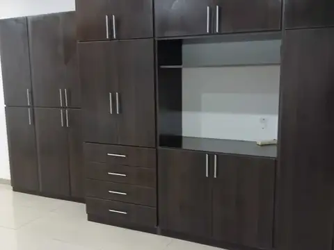 Gual 2300, Piso 2