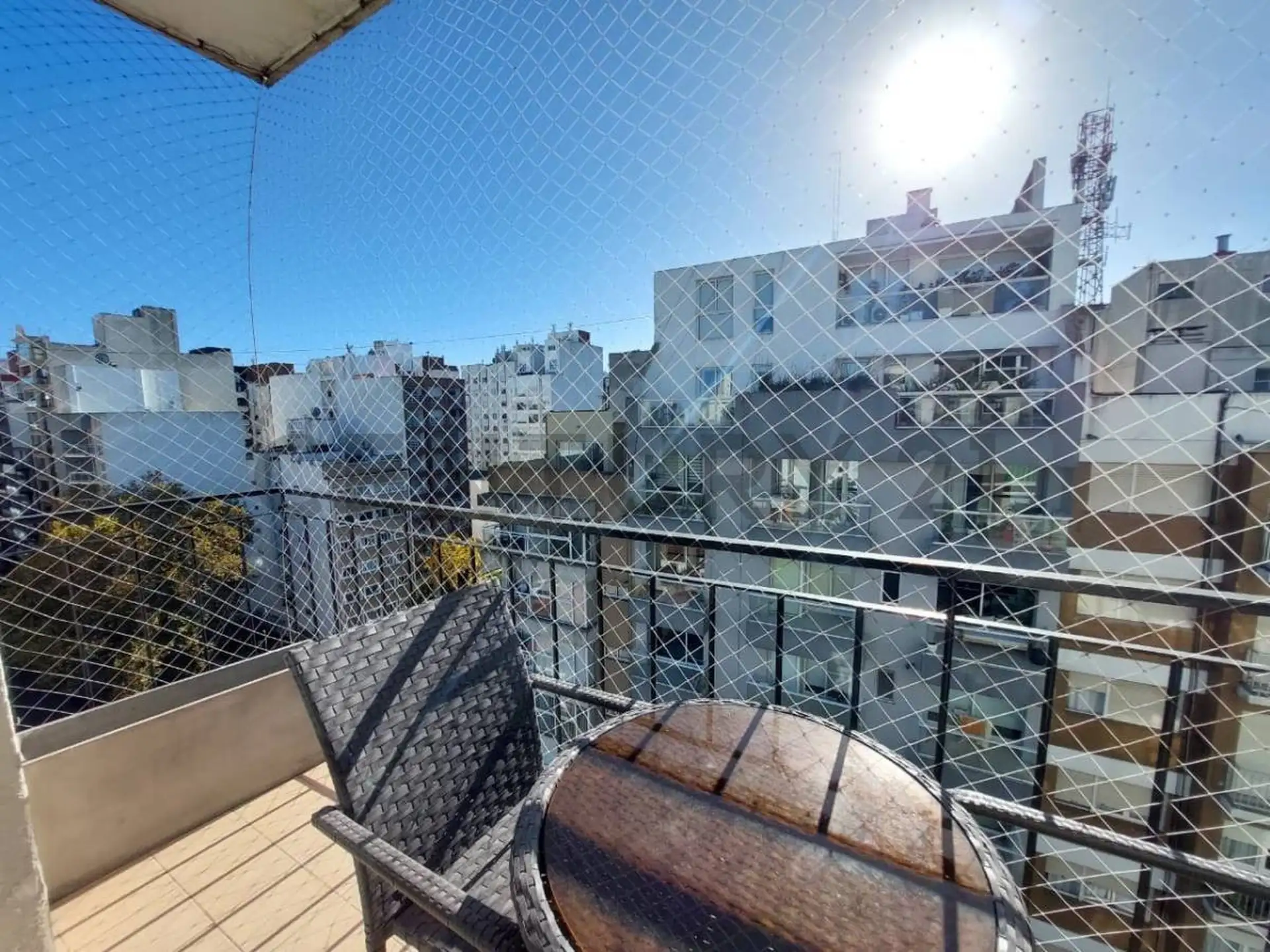 Depto 3 amb, 67m² con cochera y balcón — Plaza Mitre