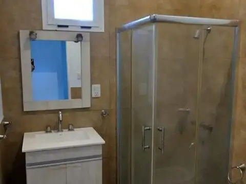Casa 6 ambientes con 3 baños
