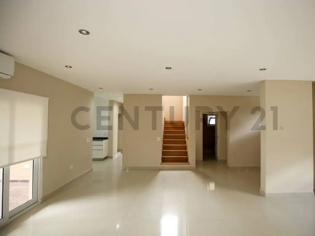 Casa en Barrancas de Iraola de 4 dormitorios