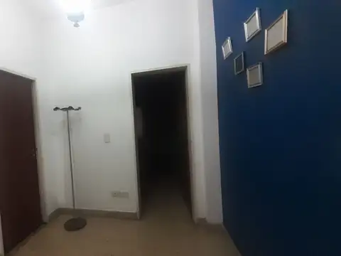casa 5 ambientes con parque, parrilla galeria y pileta