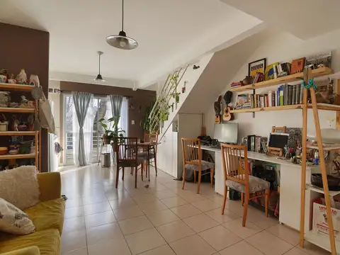 Avelino Díaz 700
