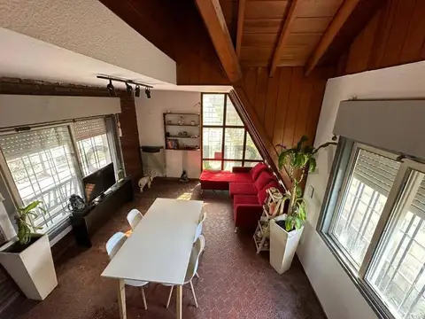 VENTA CASA 6 AMB 1030 m2 PARQUE LELOIR