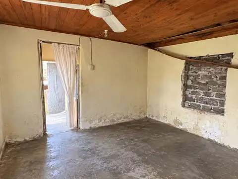 Casa 3 ambientes con 1 baño