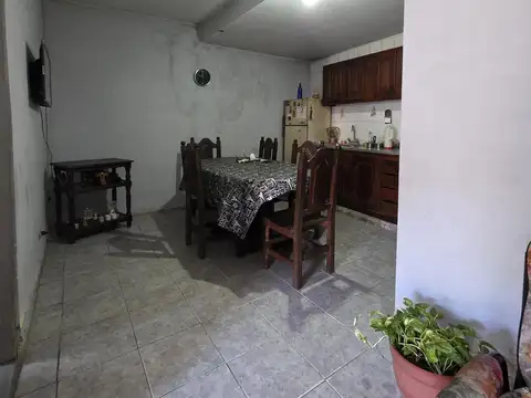 Casa en Venta en Garin, USD 136.000