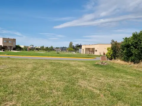 Terreno en Venta en Pilar Centro, USD 80.500