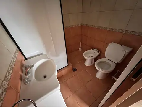 Casa en Venta con 6 cocheras