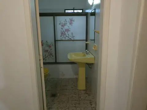 Depto Tipo Casa en Alquiler de 2 dormitorios