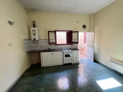 Depto Tipo Casa en Alquiler de 3 ambientes