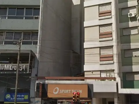 Venta departamento de 2 ambientes 2do piso al contrafrente - Av. Mitre 640