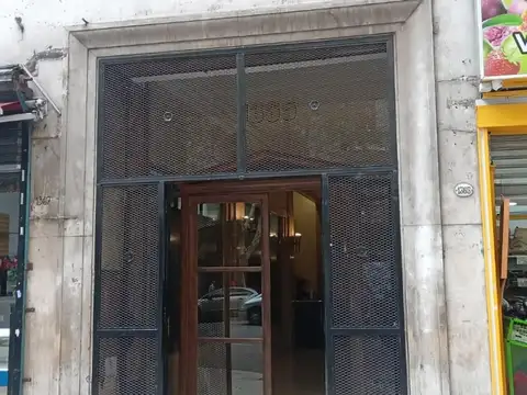 Departamento Oficina a reciclar b vista  Av de Mayo