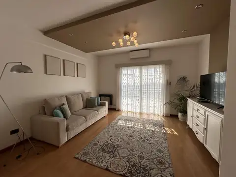 Casa en Venta en Quilmes, USD 145.000