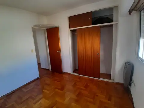 Estados Unidos 1700, Piso 5