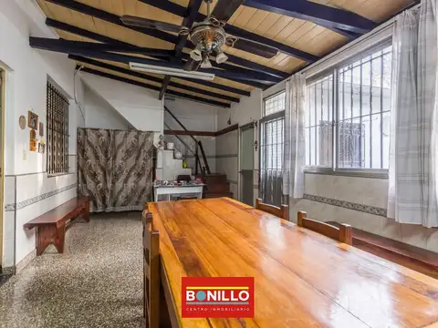 Venta de Casa 5 AMBIENTES en Parque Chas