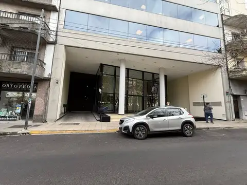 VENTA COCHERA SEGURIDAD LAS 24 HS NUÑEZ