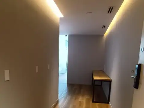 Impecable oficina en esquina, al frente Av Dorrego!