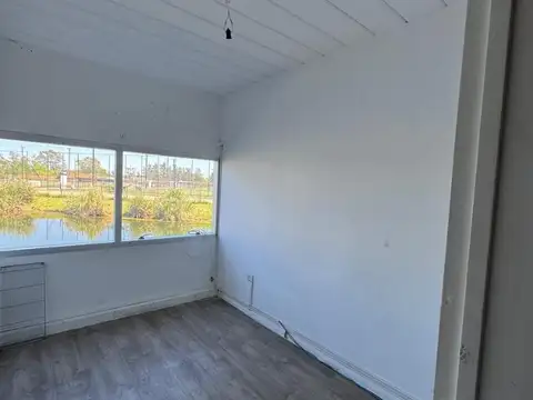 Oficina en Riviera park.