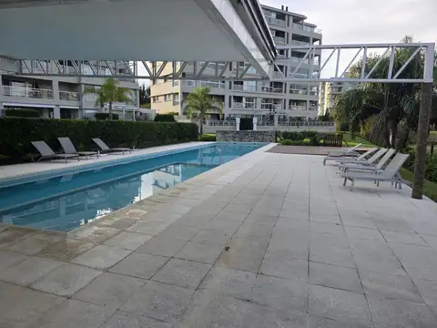 av de los lagos 6500, Piso 1