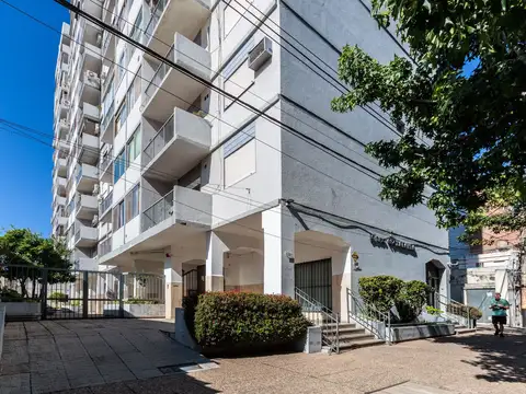 EN VENTA - DEPARTAMENTO 4 DORMITORIOS - REPUBLICA DE LA SEXTA