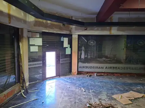 Local en Alquiler en Morón, $ 6.500.000