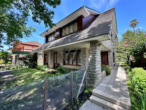 Casa en Venta en Los Troncos, USD 470.000