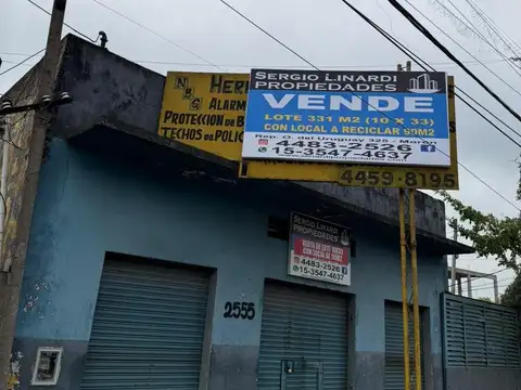Venta De Lote Con Construcción A Reciclar