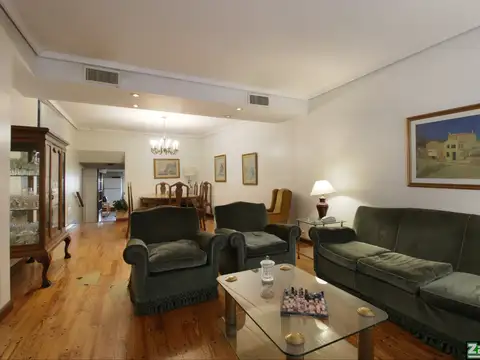 Casa 5 ambientes con 3 baños