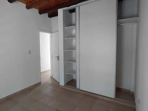 Depto Tipo Casa en Alquiler de 3 dormitorios