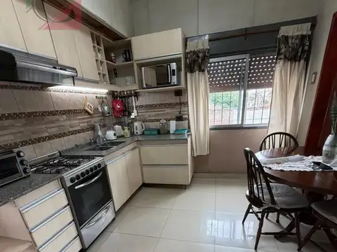 Depto Tipo Casa 3 ambientes con 1 baño