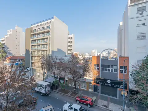 VENTA DEPARTAMENTO 3 AMBIENTES AL FRENTE  FLORESTA