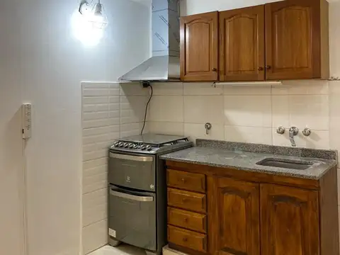 Depto Tipo Casa en Alquiler de 4 ambientes