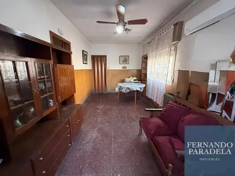 Casa en Venta en Castelar, USD 120.000