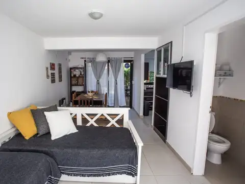 Avenida 4 4600