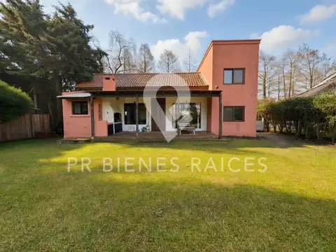 Casa en Venta y Alquiler en El Lauquen Club de Campo