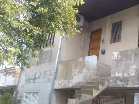Coletta 875 , Piso 1