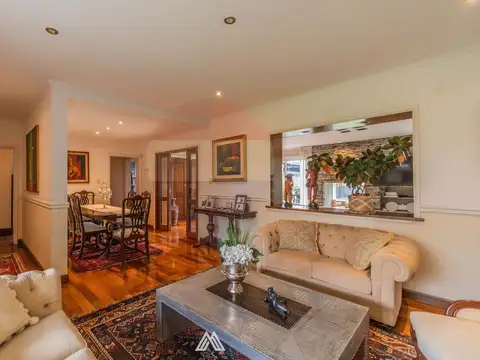 Casa en Venta en Carrasco Norte, USD 1.500.000