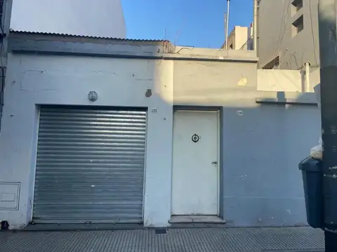 VENTA DE CASA EN FLORES, AV. BOYACA 1209