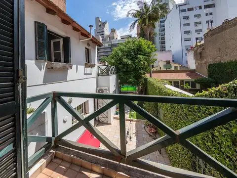 Casa 10 ambientes con 3 baños