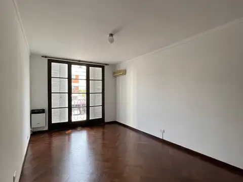 Departamento en Alquiler en Vicente Lopez Vias / Rio, $ 1.800.000