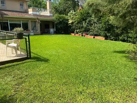 Casa en Venta en Solar Del Bosque, USD 267.000