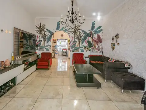 Casa 6 ambientes con 3 baños