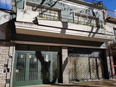 VENTA CASA CON  PH Y 2 LOCALES EN COLEGIALES