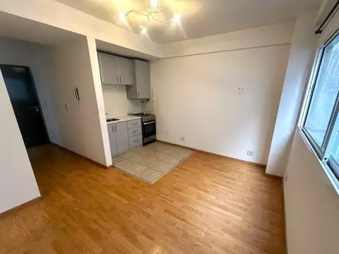 HERMOSO DEPARTAMENTO DE 2 AMBIENTES MUY BIEN UBICADO