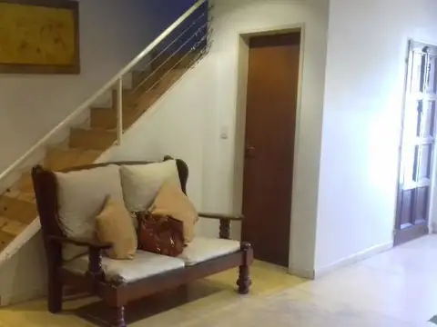 Impecable chalet en Villa Club Sobre Santa Ana