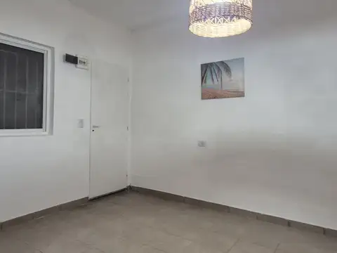 Depto Tipo Casa en Alquiler de 3 ambientes