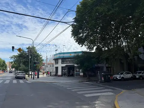 Local en Alquiler en Nuñez, $ 2.400.000