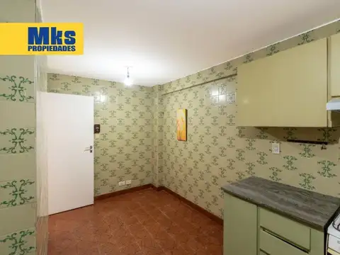 ¡Viví en familia en este tradicional 4 ambientes con balcón corrido!