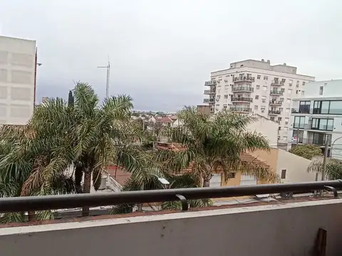 RETASADO depto 3 ambientes En duplex C/ Cochera fija